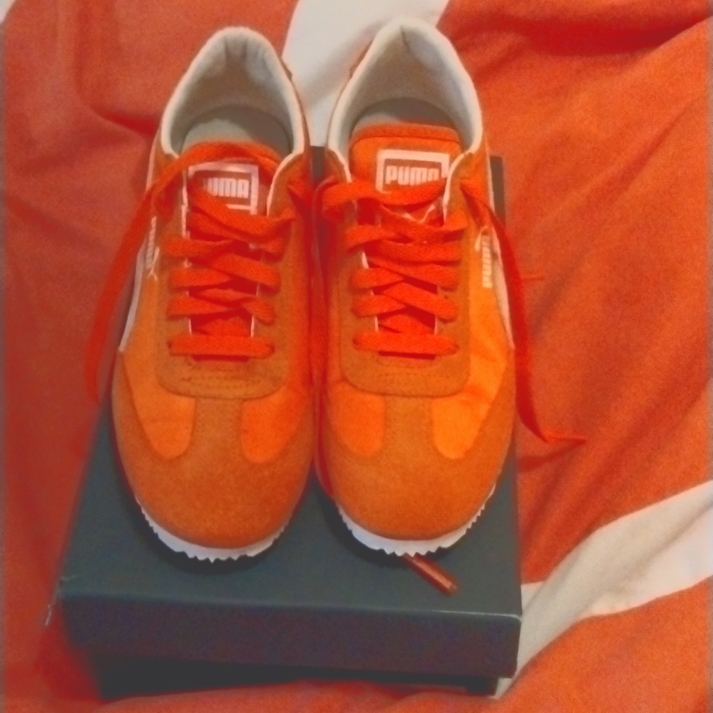 Women wedge puma sneakers